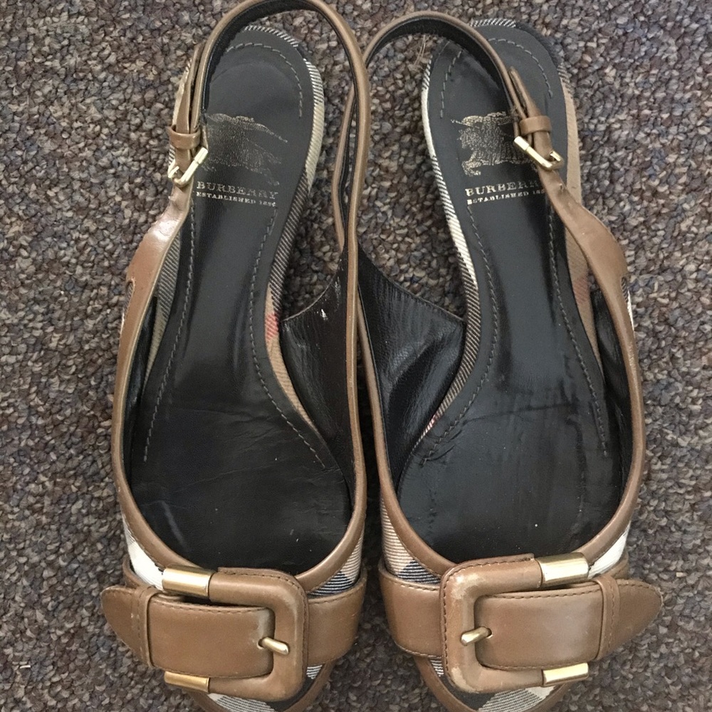 Burberry sandals